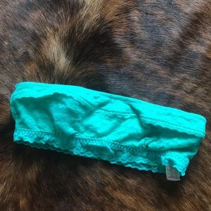 Gilly Hicks strapless bra